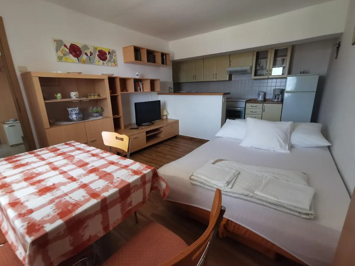 Villa Clara Apartments Kvarner Novi Vinodolski 0*,  Croatia