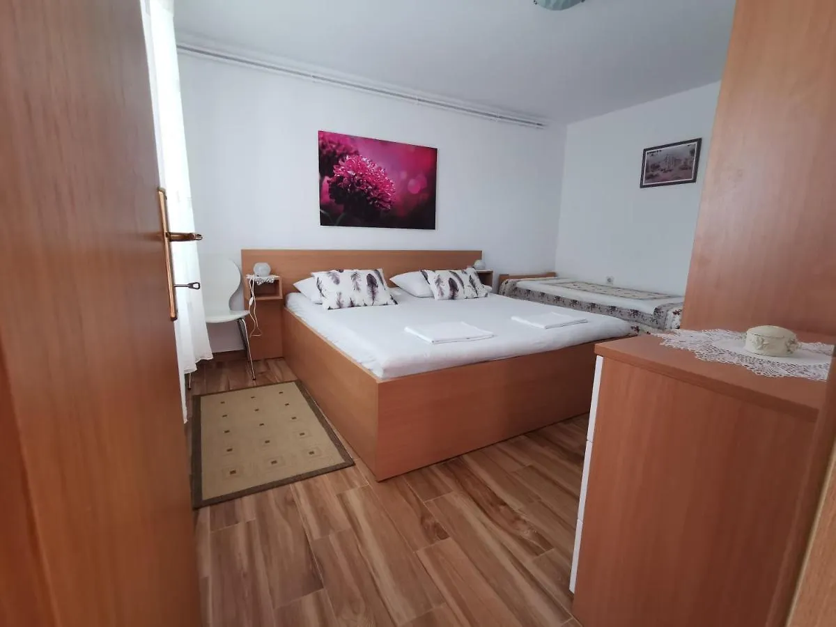 Villa Clara Apartments Kvarner Novi Vinodolski 0*,  Croatia
